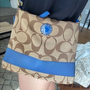 💙 Hipster coach purse 💙